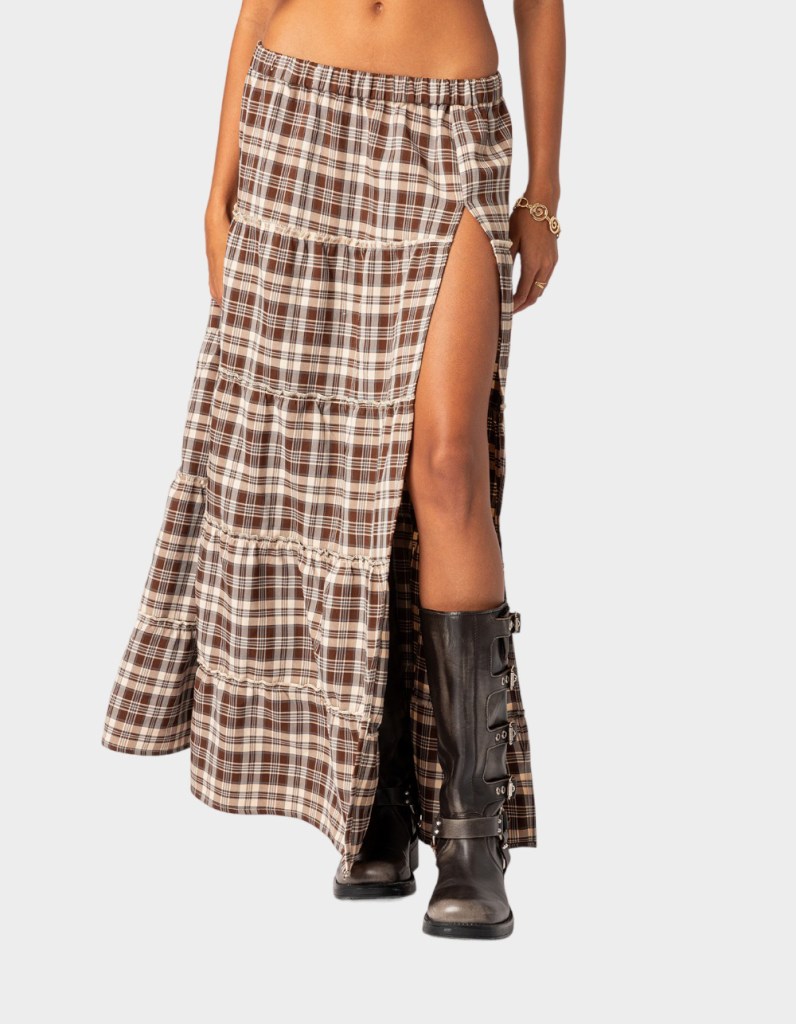 EDIKTED Plaid Side Slit Tiered Womens Maxi Skirt
